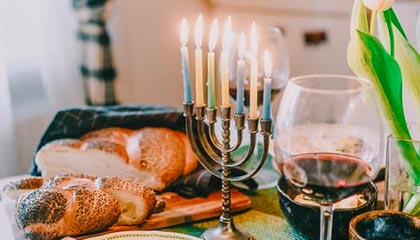 九游网-库里携妻出席体育慈善之夜引关注，库里ua