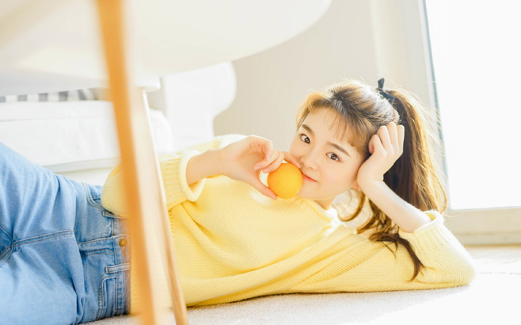 西班牙骑手路易斯·佩德罗·比拉本在美国奥卡拉大奖赛中夺冠,展现出色骑术。