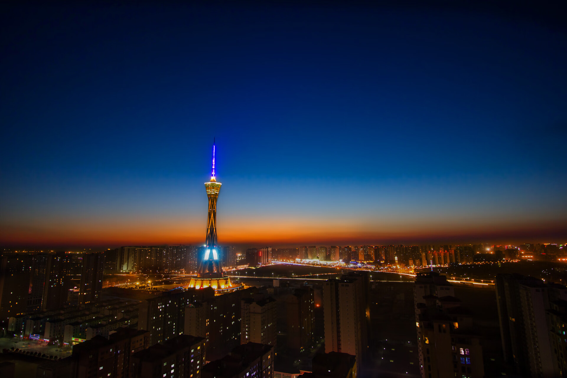 国王训练营加入战术讨论公开课提升球员参与度,王国训练大将