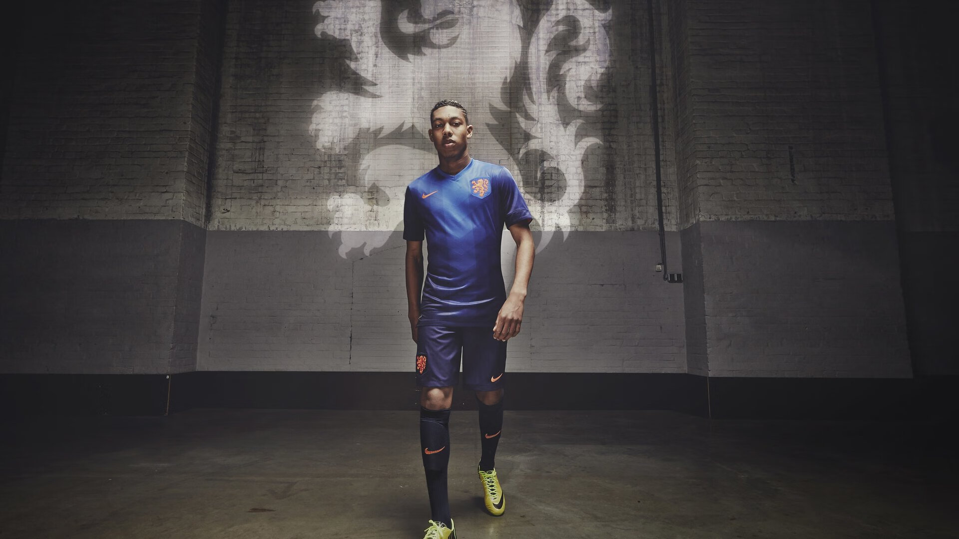 自由泳接力波兰队逆转取胜,4×200自由泳接力全程回放